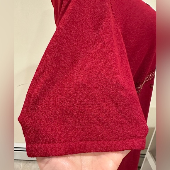 Avenue Red Flower Thread & Sequence Blouse Short Slevees Light Material Sz 3X. - Picture 6 of 12